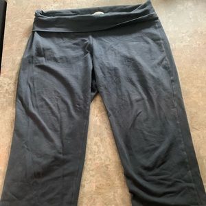 gray maternity yoga pant capris size large